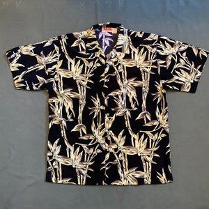 MD Malibu Dreams Mens Short Sleeve Button Down Shirt Size Large Hawaiin